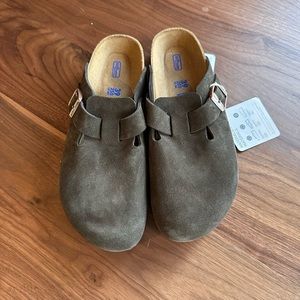 Birkenstock women’s Boston clog size 39 (US 7.5-8)